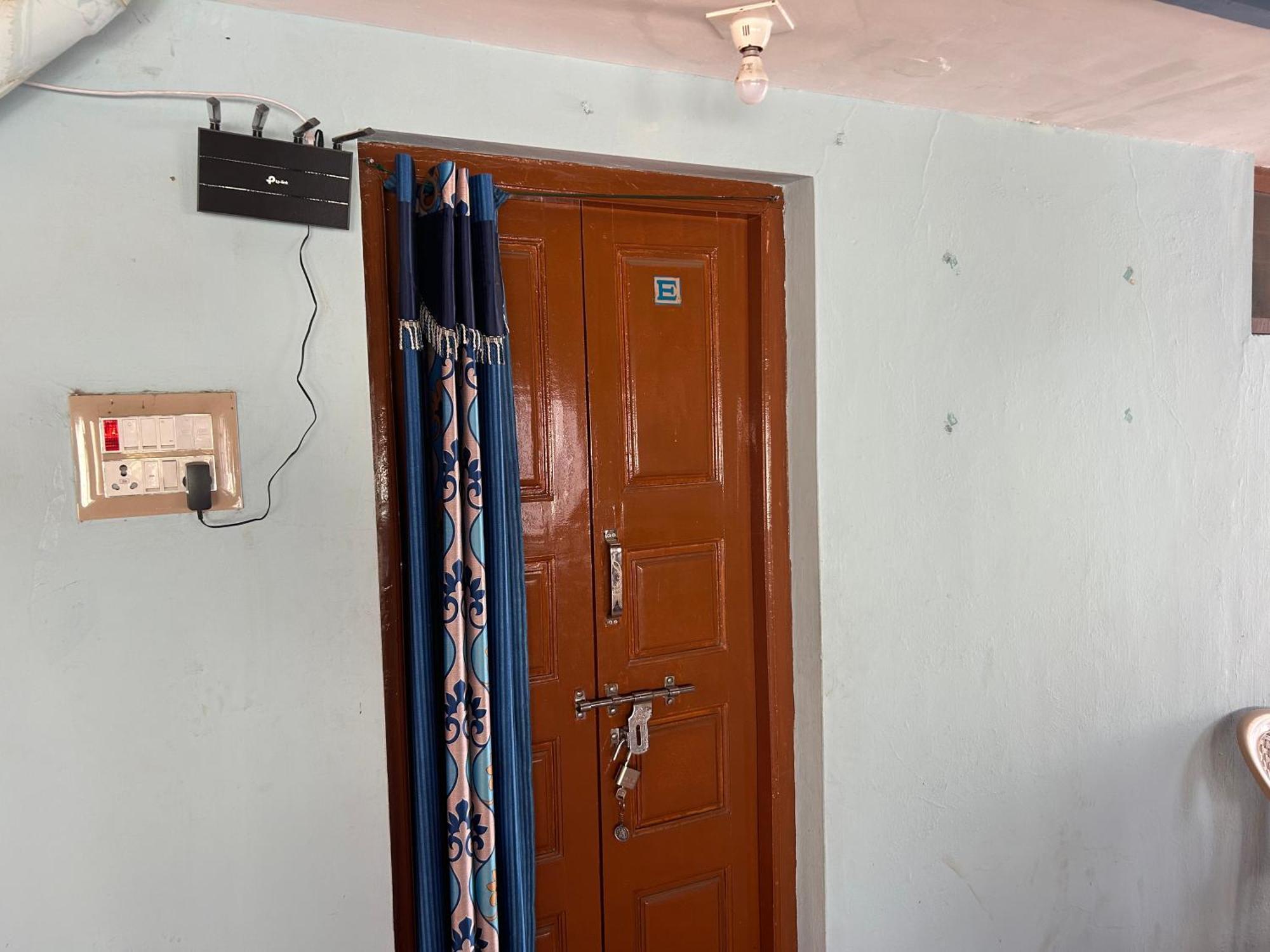 Anbu Ramana Guest House Tiruvannāmalai エクステリア 写真