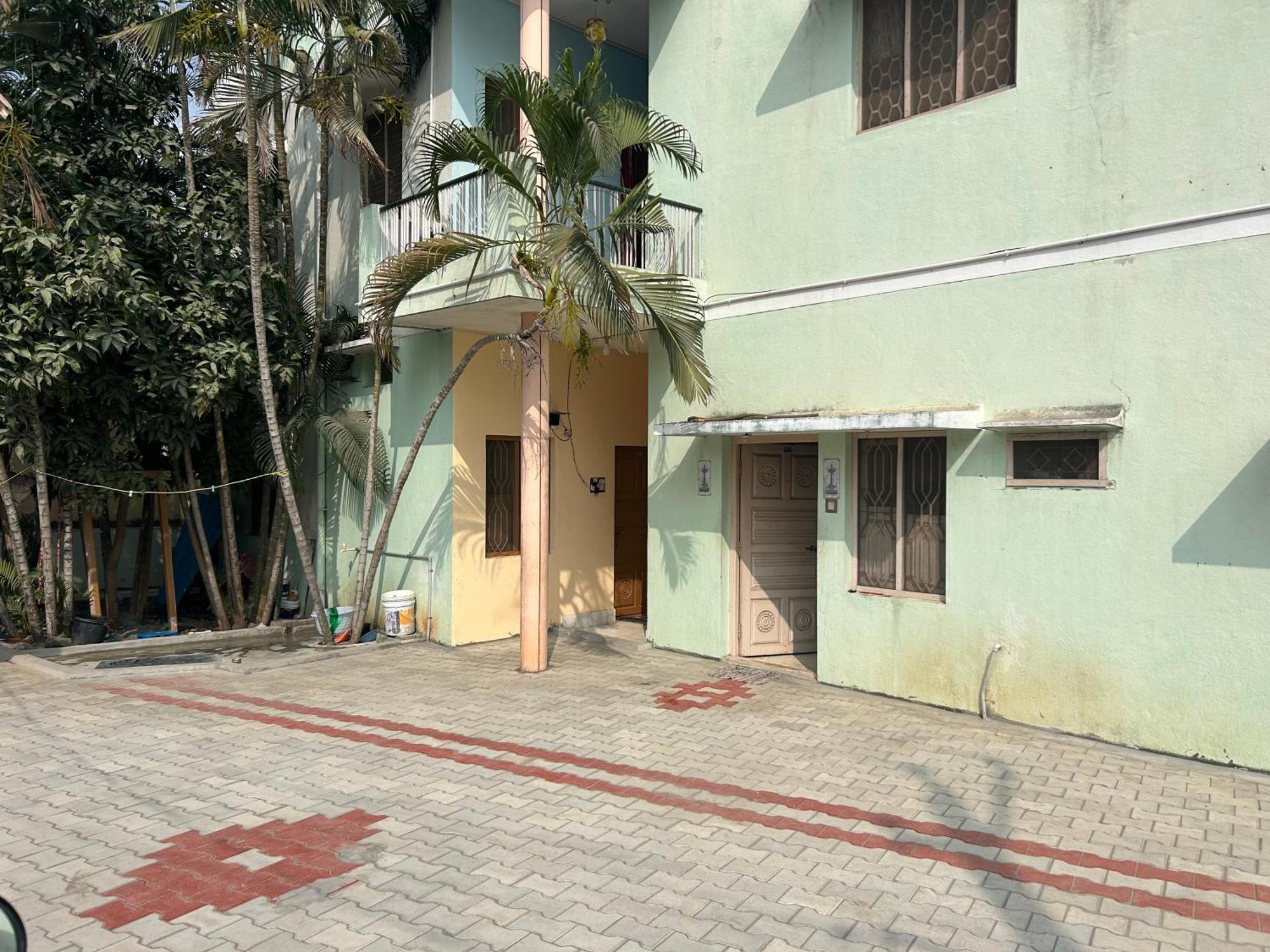 Anbu Ramana Guest House Tiruvannāmalai エクステリア 写真