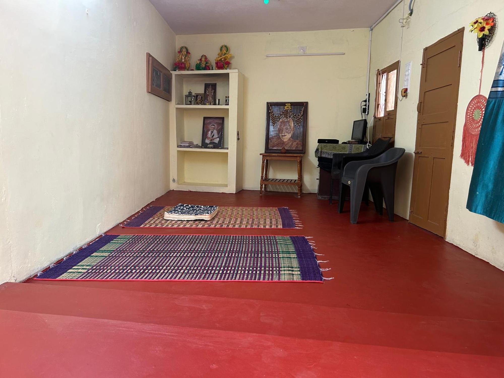 Anbu Ramana Guest House Tiruvannāmalai エクステリア 写真