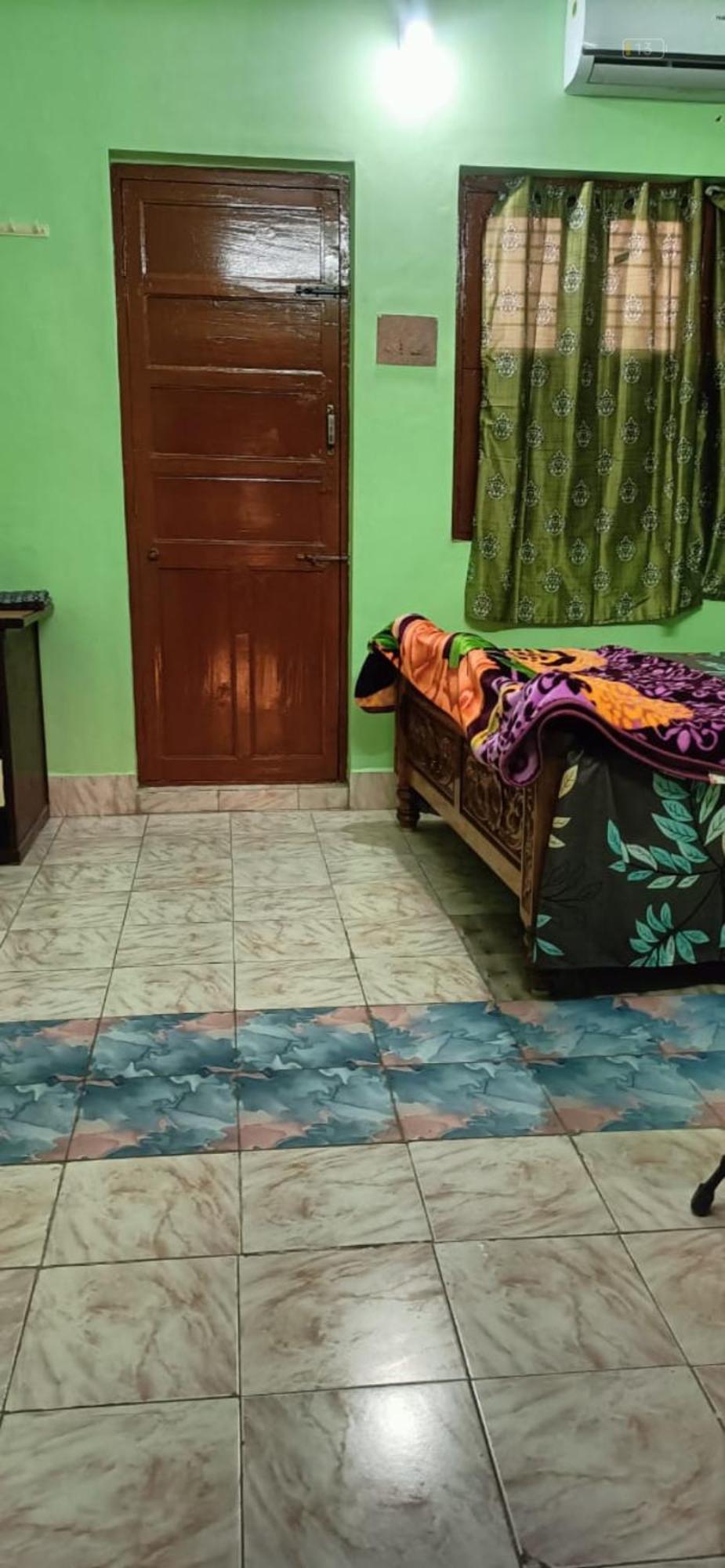 Anbu Ramana Guest House Tiruvannāmalai エクステリア 写真