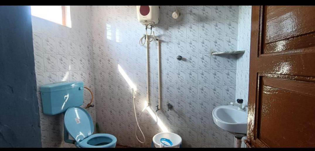 Anbu Ramana Guest House Tiruvannāmalai エクステリア 写真