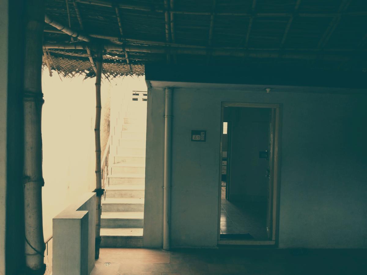 Anbu Ramana Guest House Tiruvannāmalai エクステリア 写真