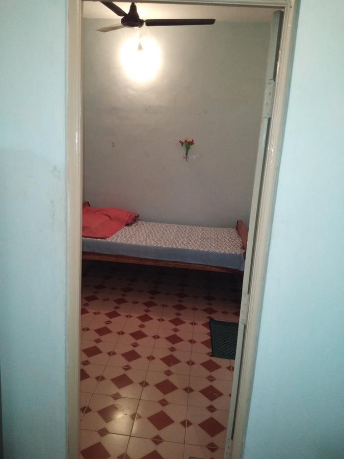 Anbu Ramana Guest House Tiruvannāmalai エクステリア 写真