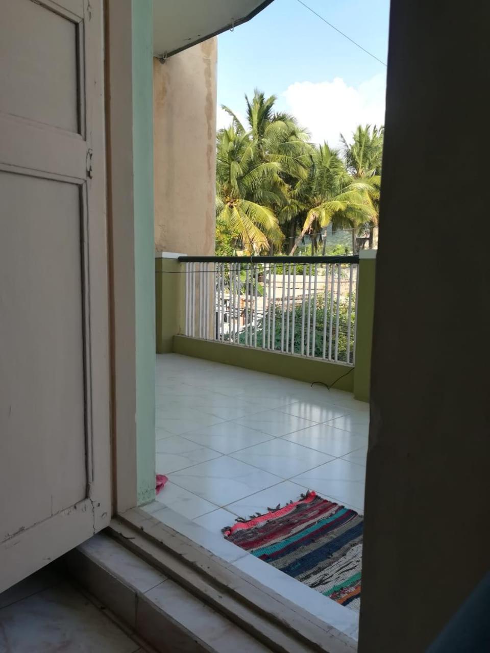 Anbu Ramana Guest House Tiruvannāmalai エクステリア 写真