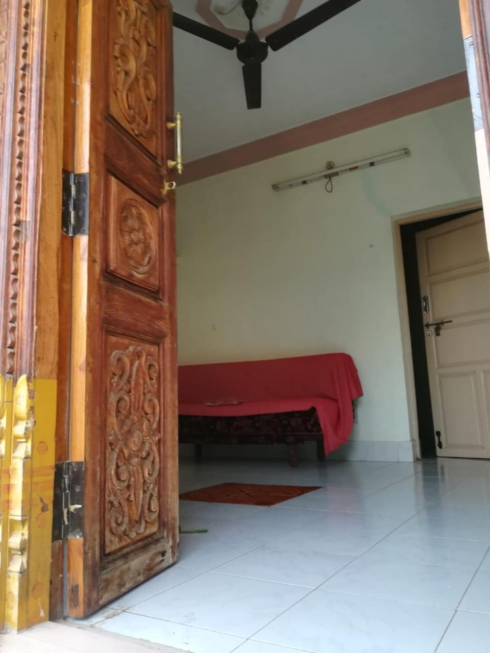 Anbu Ramana Guest House Tiruvannāmalai エクステリア 写真